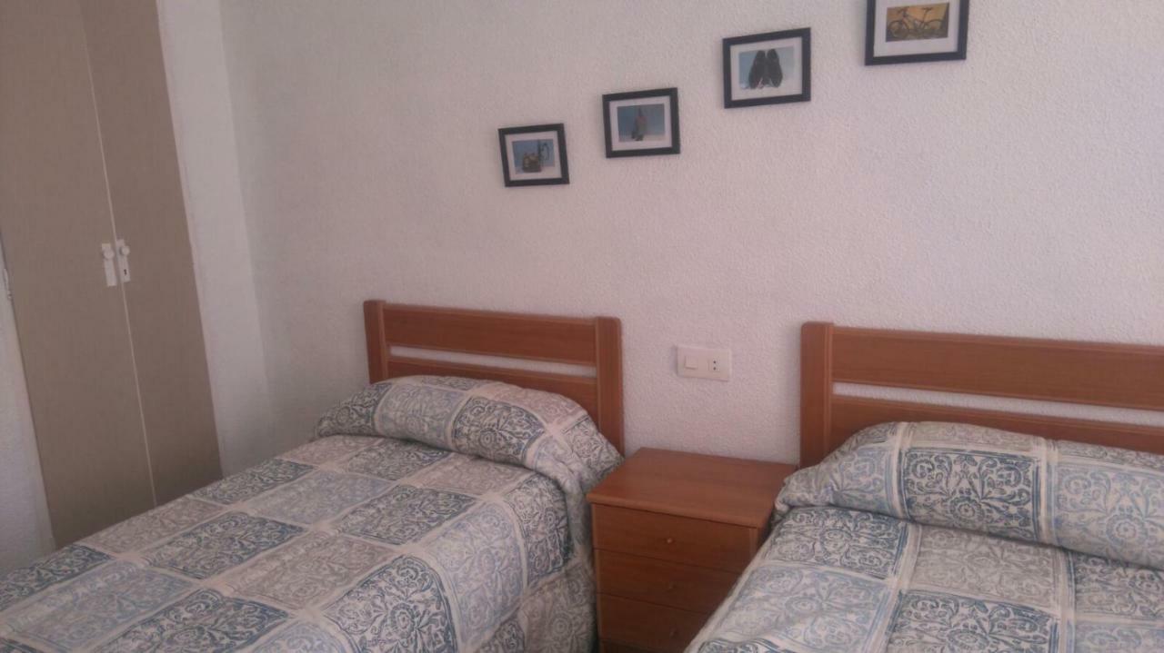 A 10 Metros Del Mar Apartment *