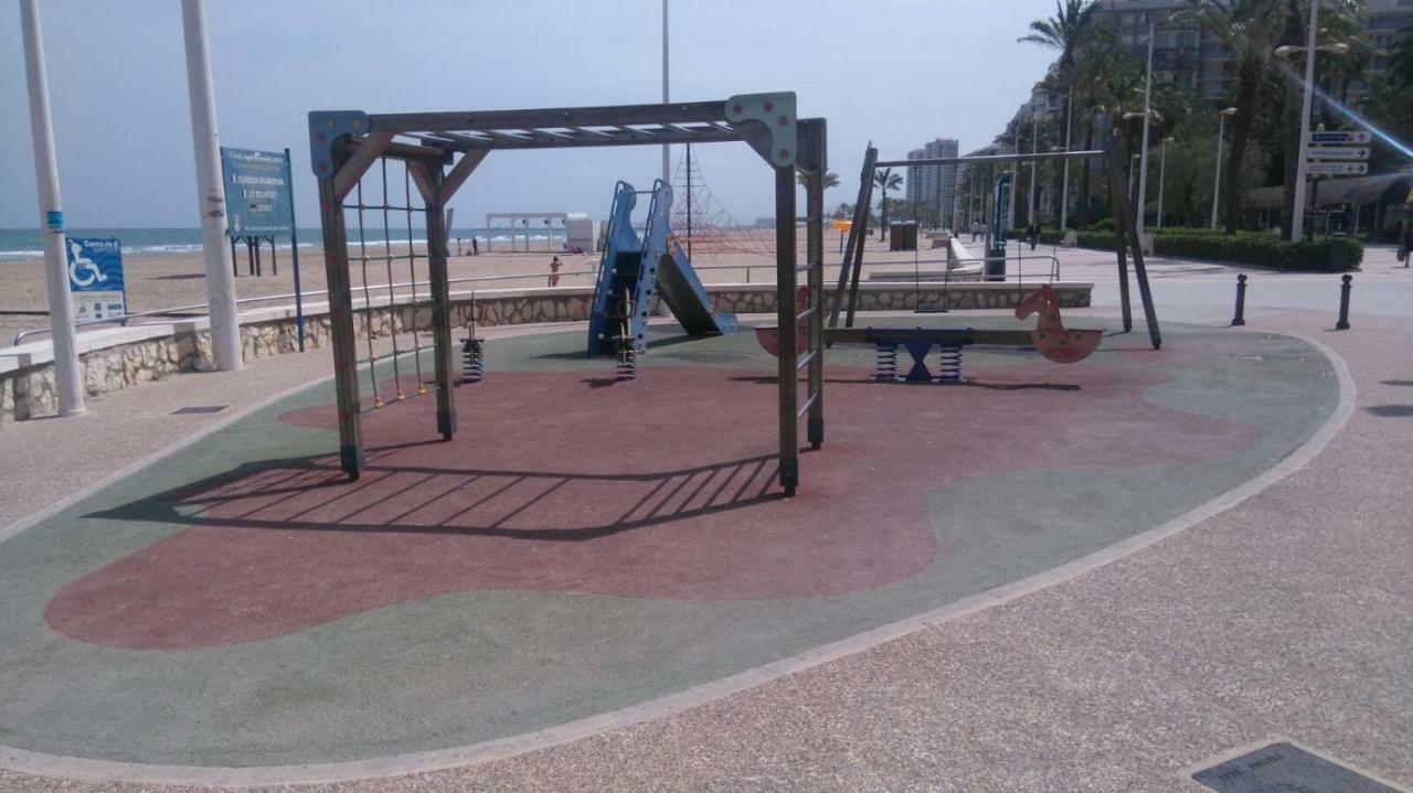 A 10 Metros Del Mar Cullera
